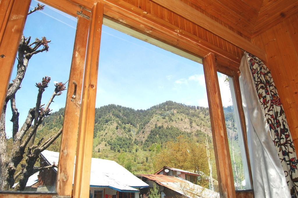 Hotel Paradise Inn Pahalgām Buitenkant foto