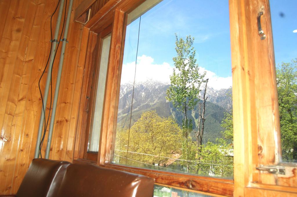 Hotel Paradise Inn Pahalgām Buitenkant foto