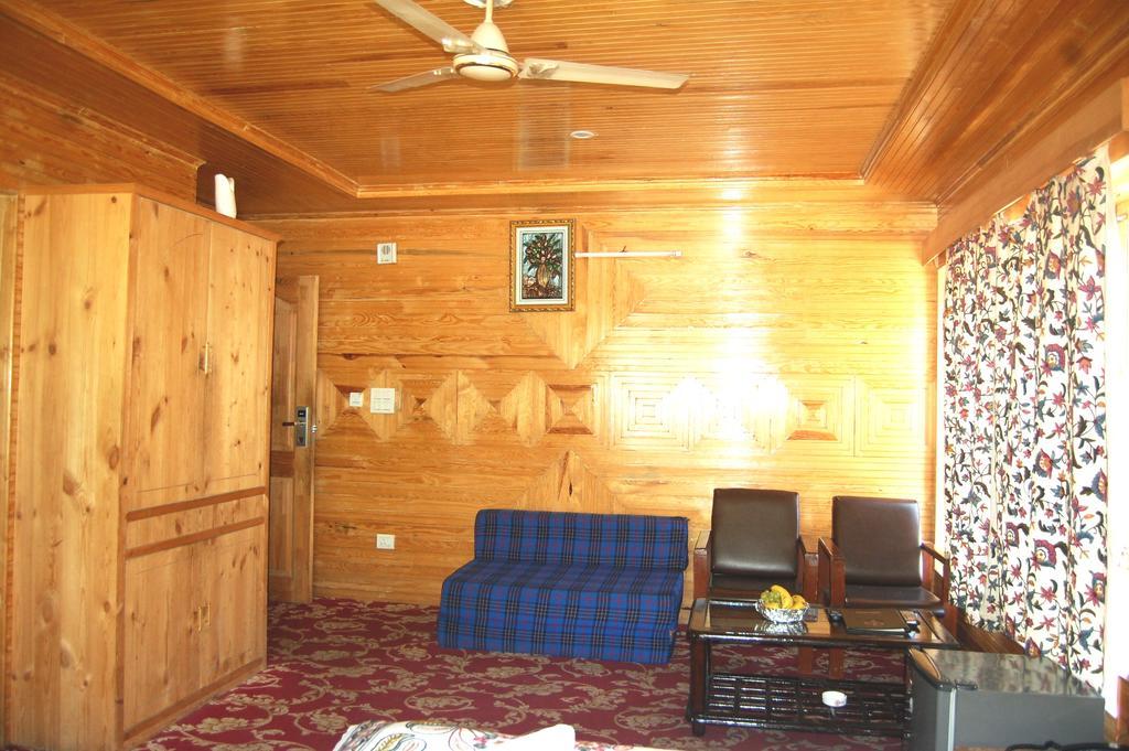 Hotel Paradise Inn Pahalgām Buitenkant foto