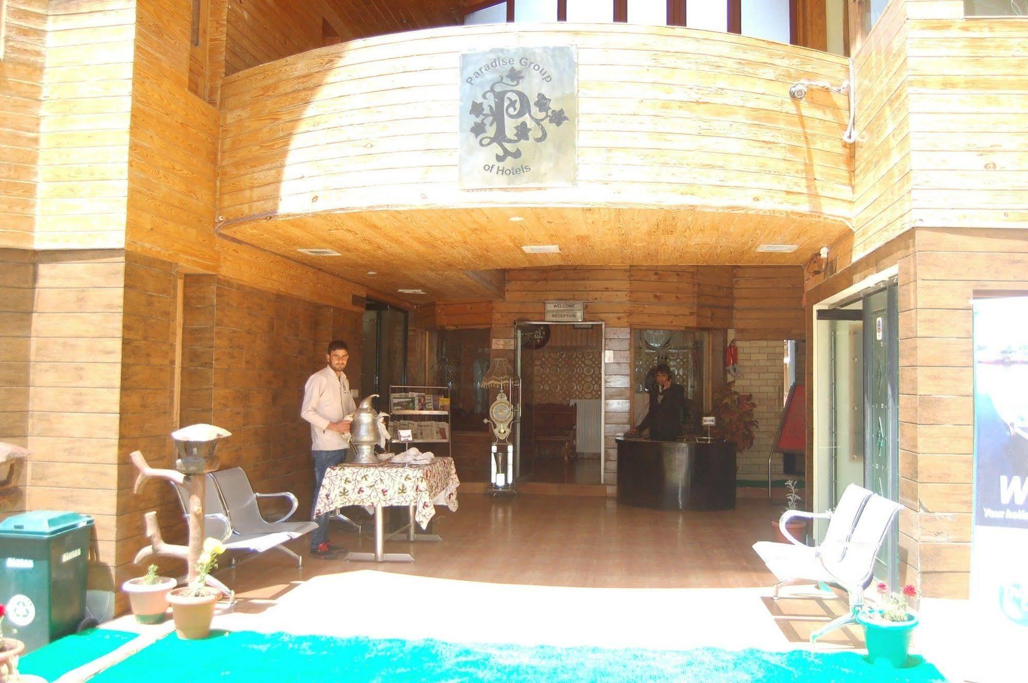 Hotel Paradise Inn Pahalgām Buitenkant foto